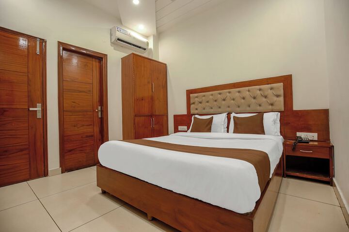 Room 14 of 51