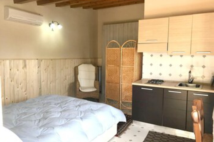 Room 82 of 89