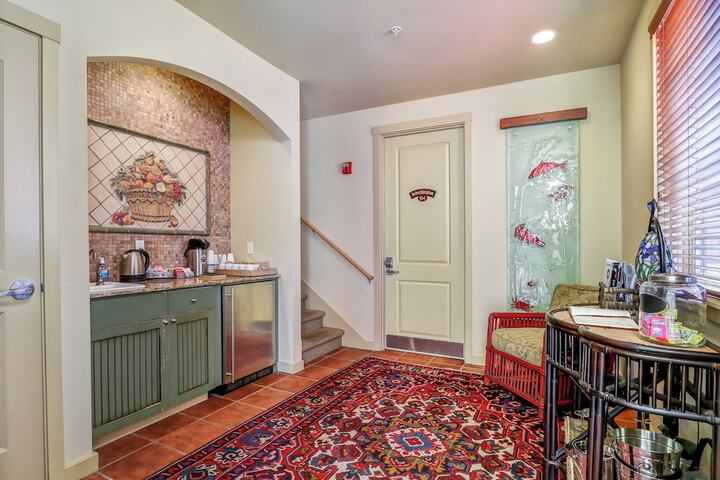 Hotel Interior 2 of 30