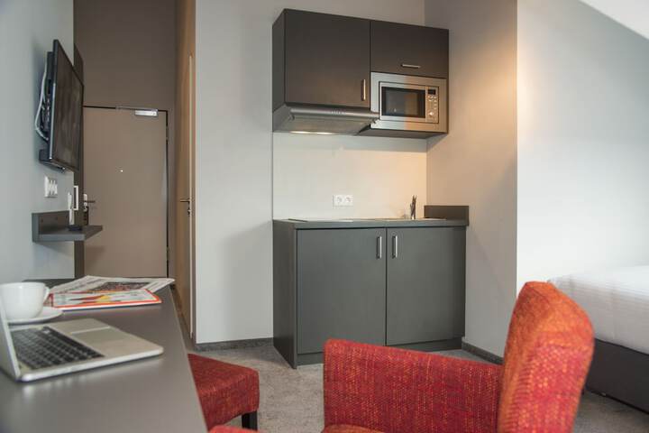 Private kitchenette