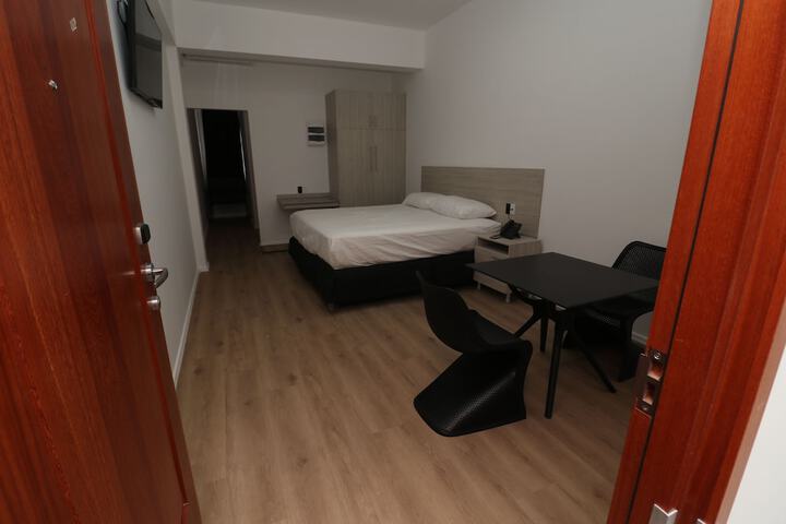 Room 5 of 39