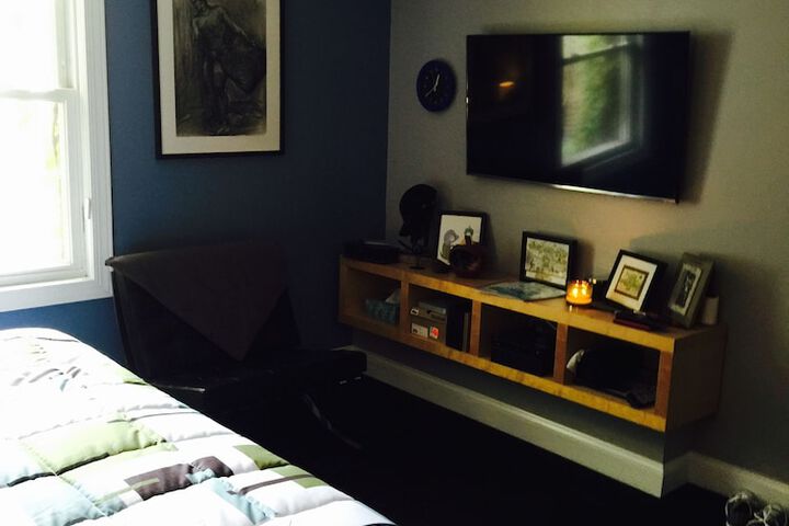 Room 6 of 114