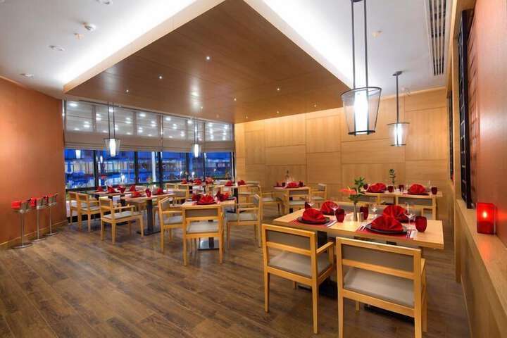 Dining 124 of 227