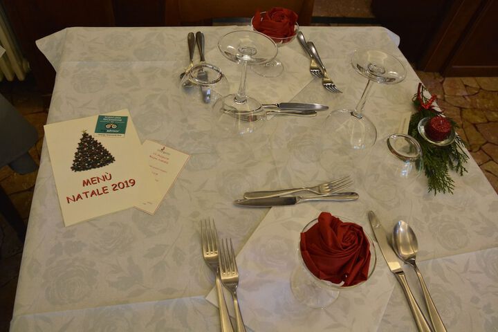 Dining 30 of 84