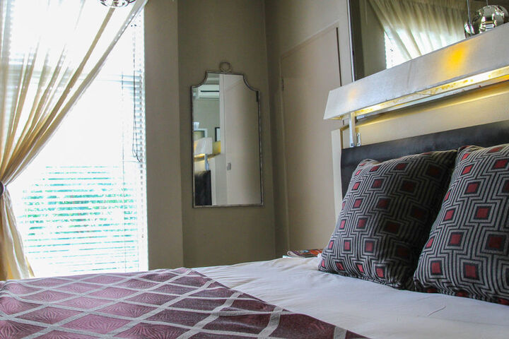 Room 16 of 64