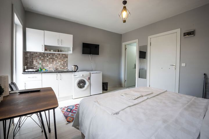 Room 10 of 50