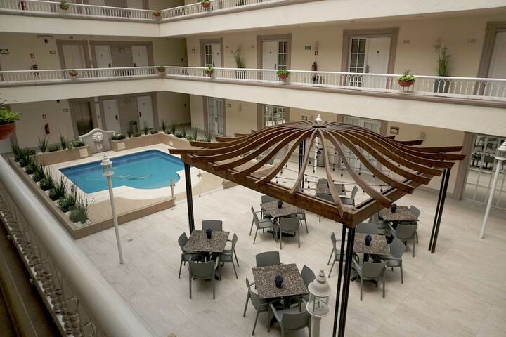 Pool 63 of 102