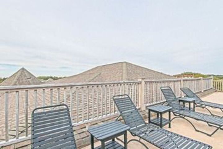 Sundeck 67 of 71