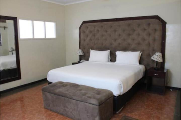 Room 3 of 9