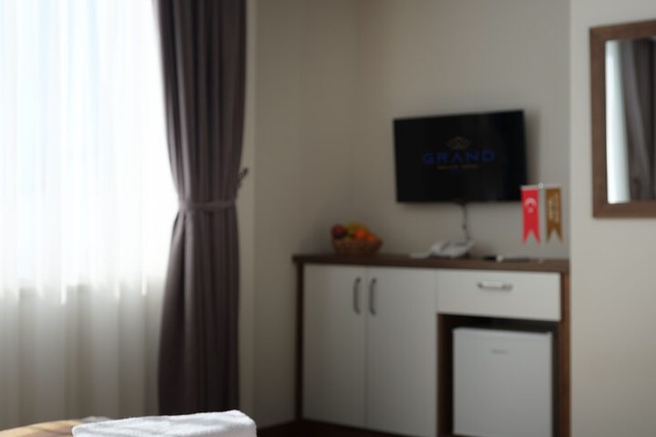 Room 11 of 64