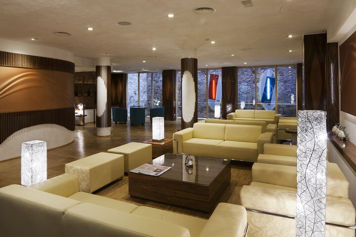 Hotel Interior 7 of 32
