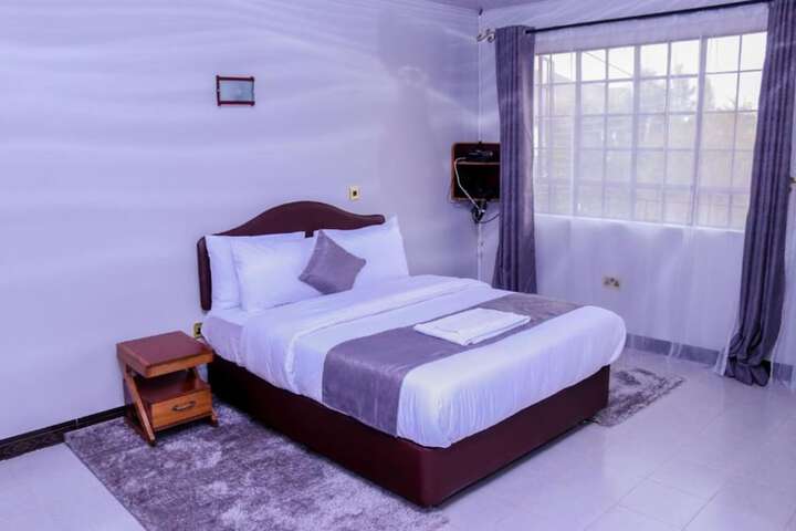 Room 4 of 46