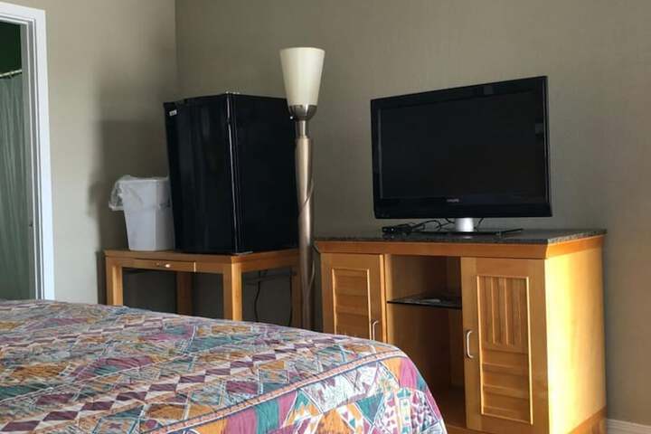 Room 21 of 37