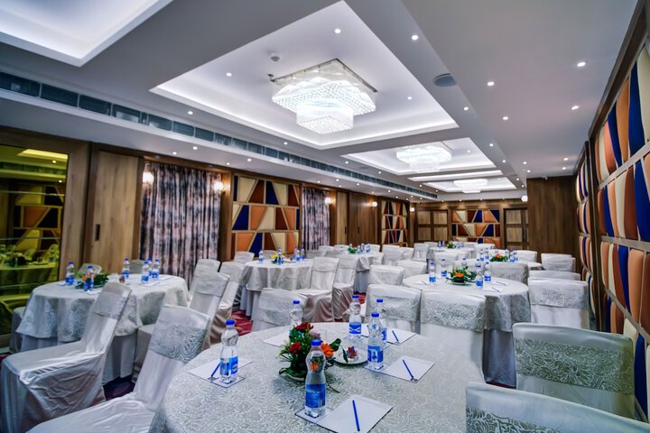 Ballroom/Hall 44 of 51