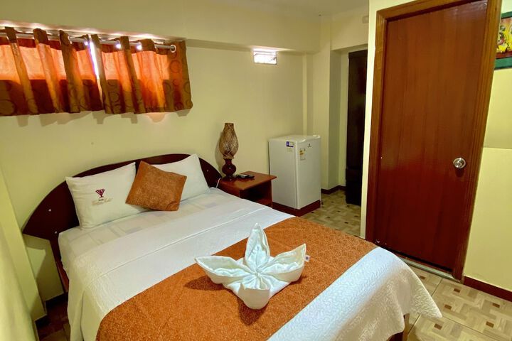 Room 16 of 50