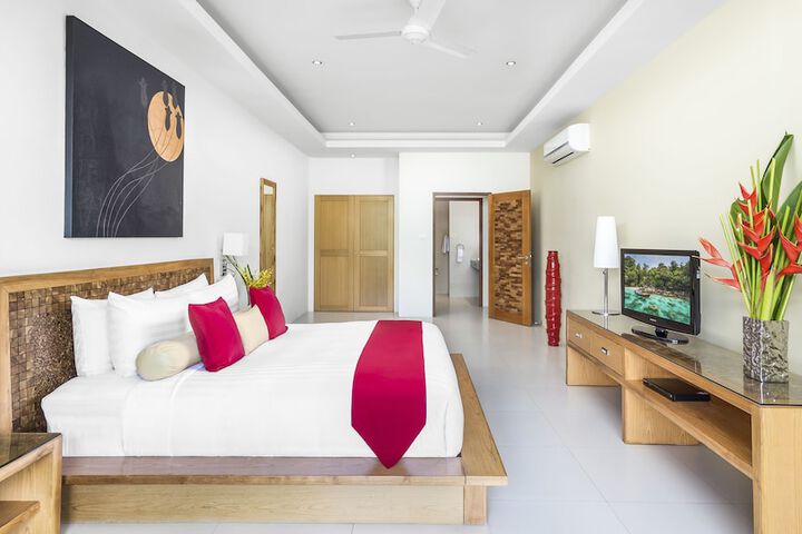 Room 10 of 147