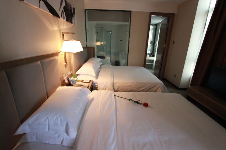Room 29 of 92