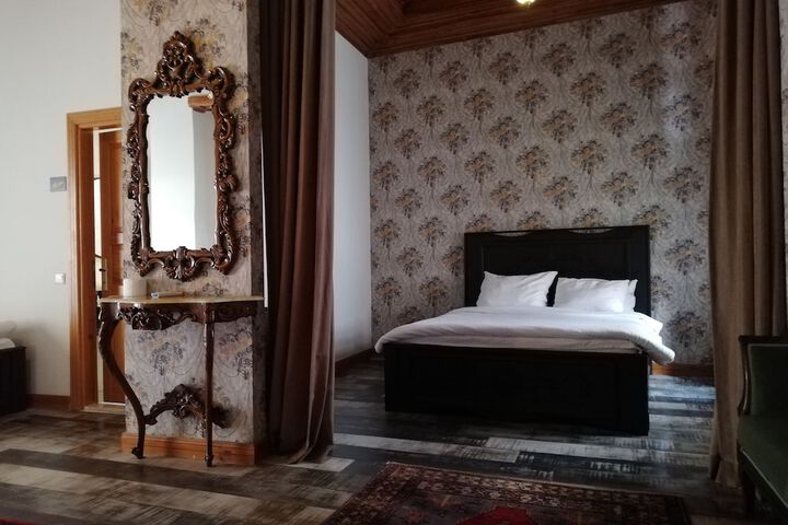 Room 29 of 49