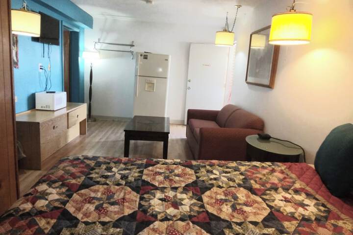 Room 42 of 64