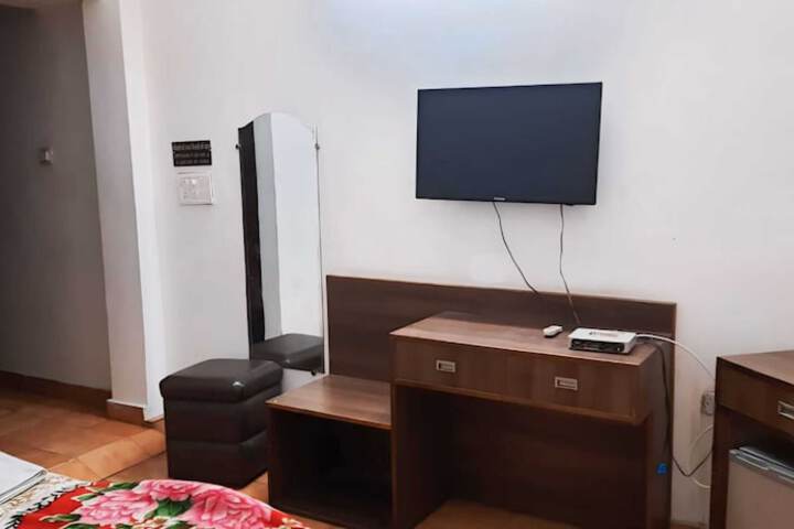 Room 11 of 23