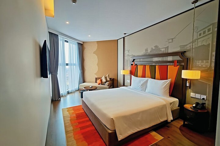 Room 21 of 97