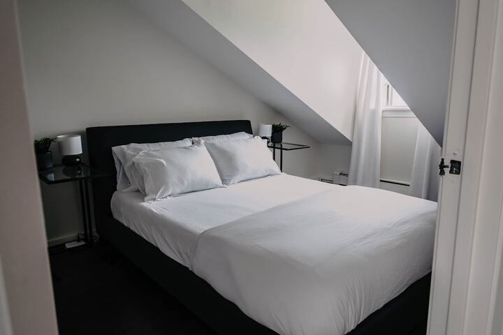Room 8 of 71