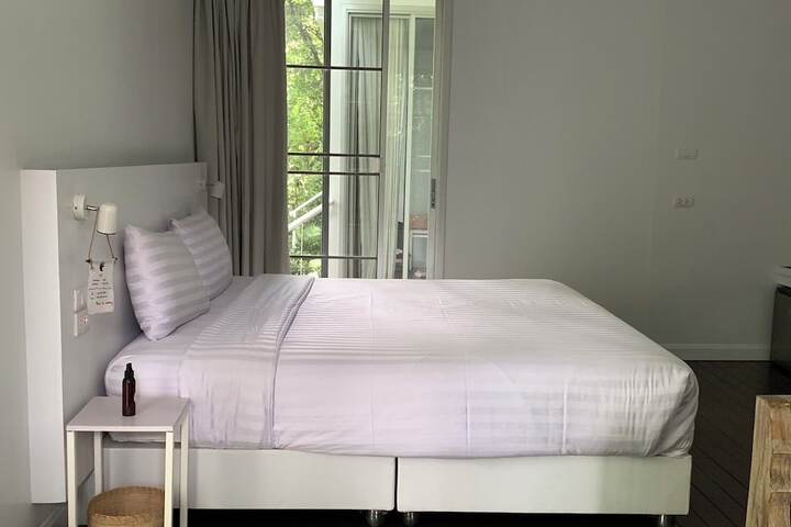 Room 47 of 127
