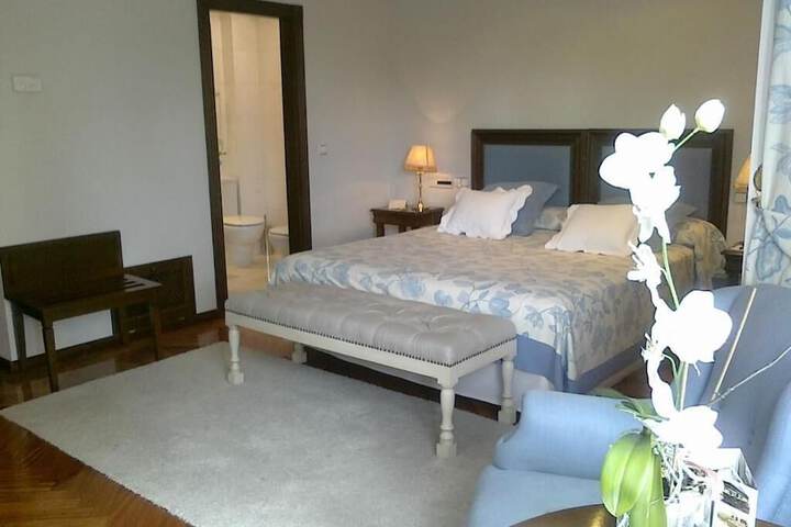 Room 11 of 41