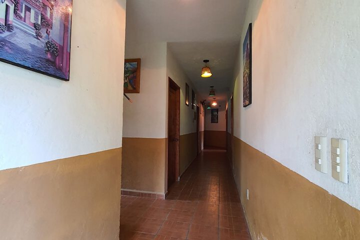 Ballroom/Hall 11 of 12