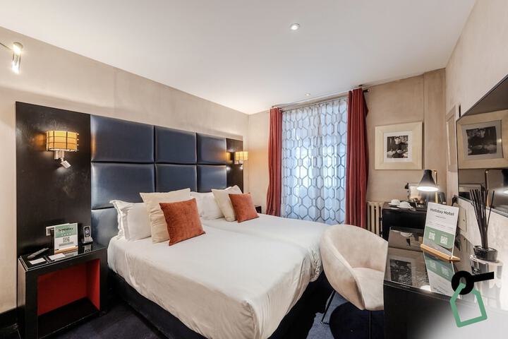 Room 17 of 71