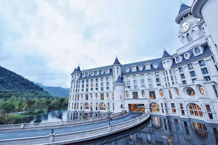 Yin Run Jin Jiang Castle Hotel