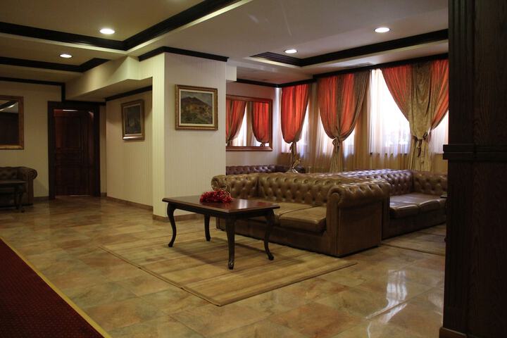 Hotel Interior 4 of 85