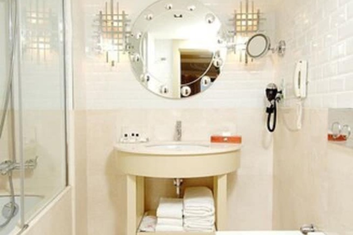 Bath Photo