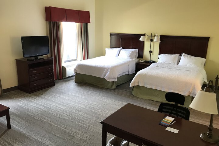 Room 18 of 121