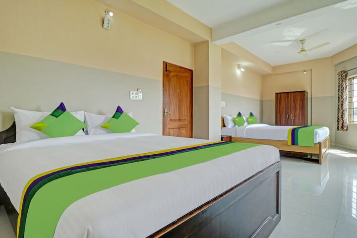 Room 10 of 44