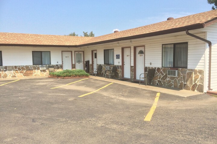 Property Grounds 51 of 55