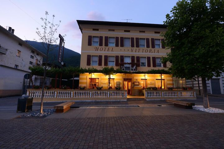 Hotel 11 of 24