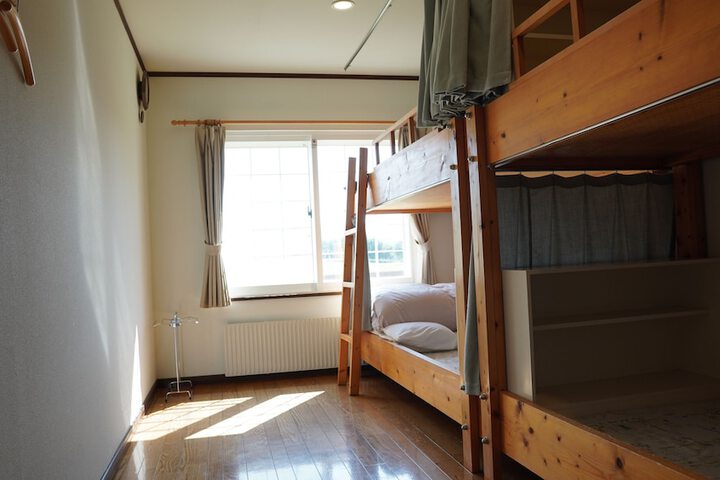 Room 7 of 46