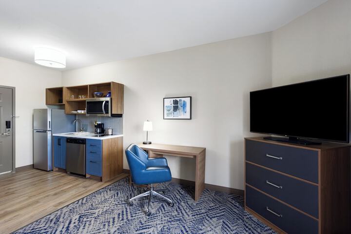 Room 13 of 39