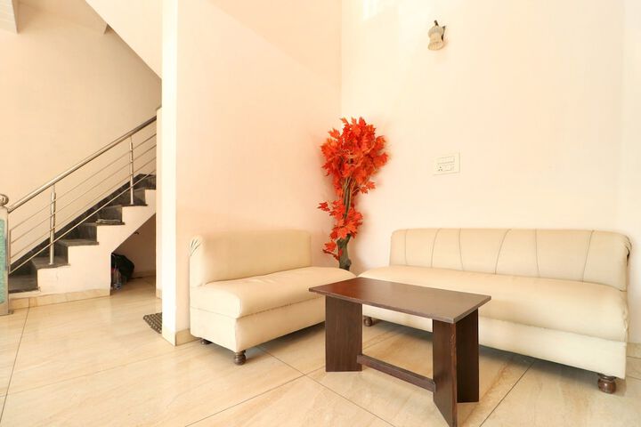 OYO 3145 HOTEL SUNDER