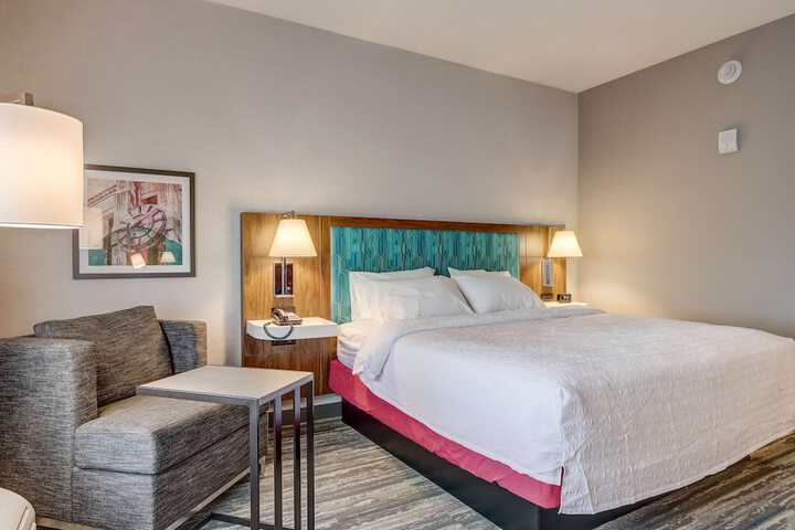Room 21 of 83