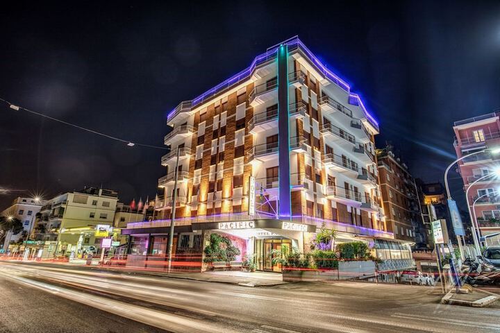 Hotel 72 of 72