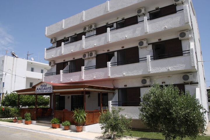 Hotel 33 of 42