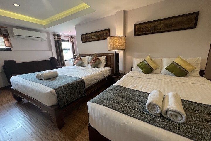 Room 46 of 155