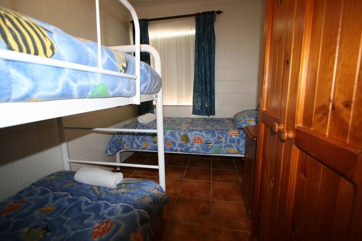 Room 18 of 120