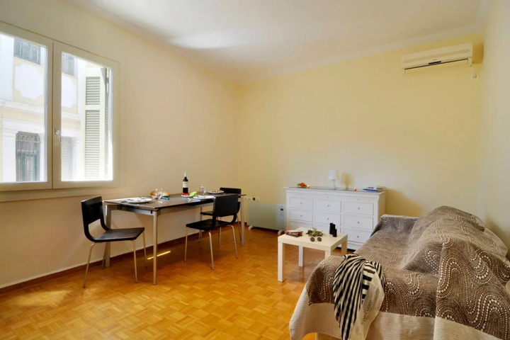 Room 5 of 19