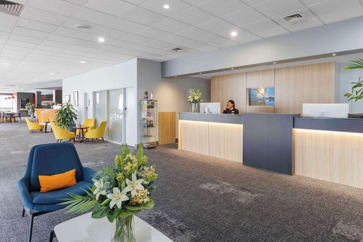 Entrance & Lobby