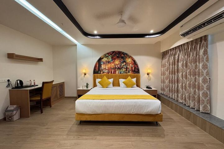 Room 52 of 121