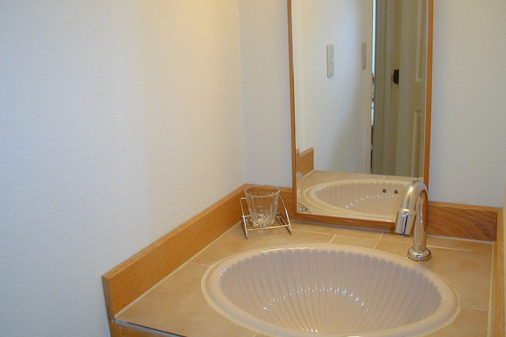 Room 9 of 31