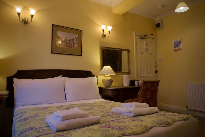 Room 6 of 57